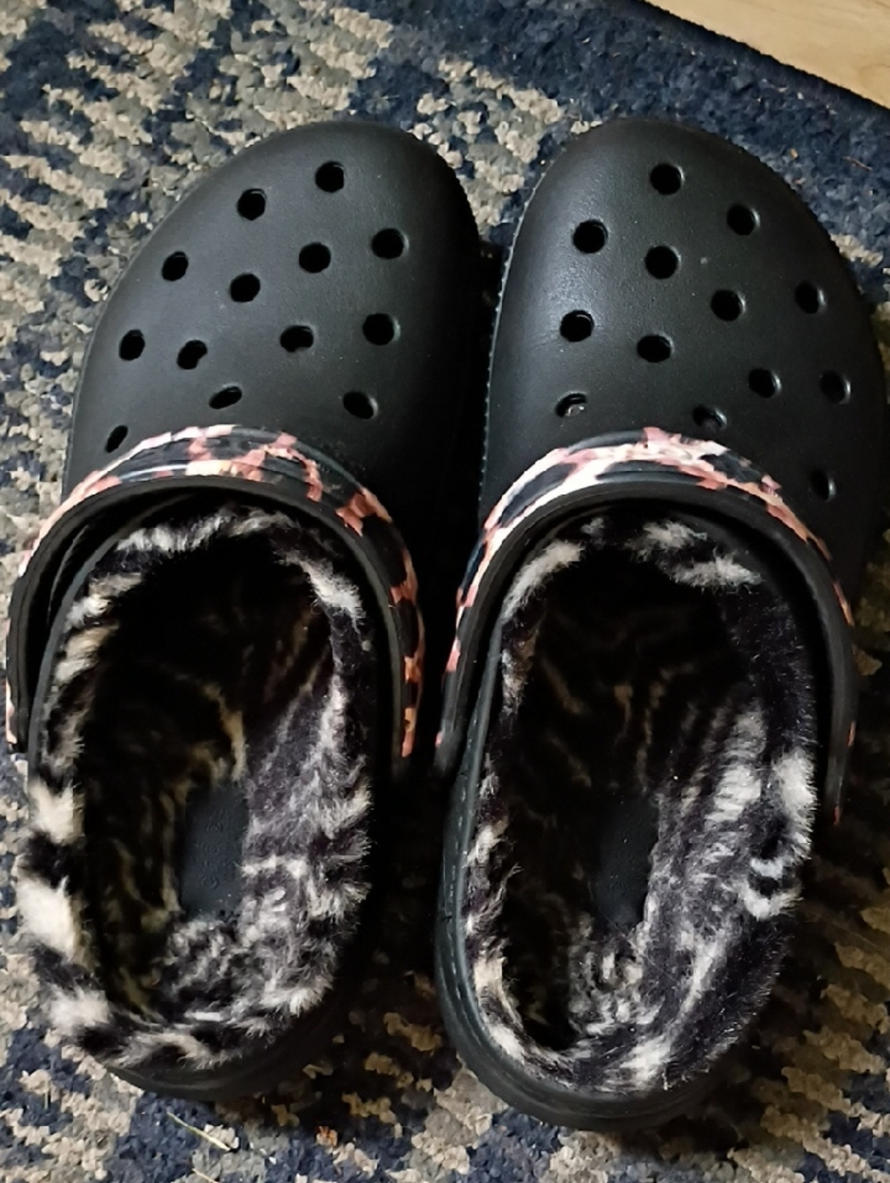 Women's Black Faux-Fur Clog Shoes with Pink Accent